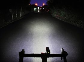 RAVEMEN CR800  LED USB bike light 800 lm