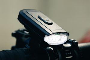 INFINI I-6766 ASTRA PRO + AEGLE PRO – High‑Performance Smart Bike Light Set (600 lm Front + 65lm Smart Brake Rear)