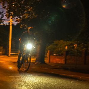 RAVEMEN FR1500 USB-C Fahrradlicht für Garmin Fahrrdcomputer